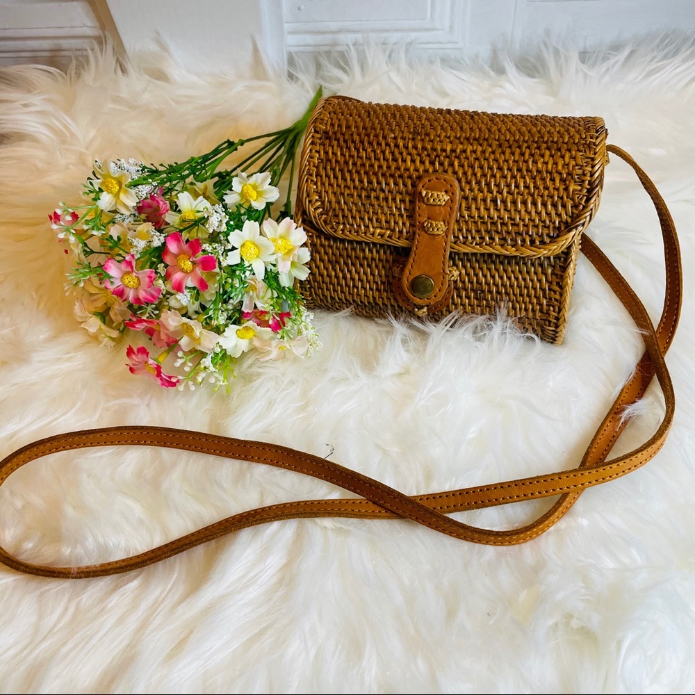 Straw crossbody bag - Picture 1 of 5